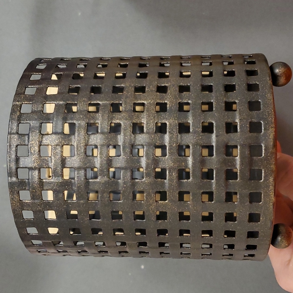Gold Canyon Basket Weave‎ Candle Holder(Bronze)